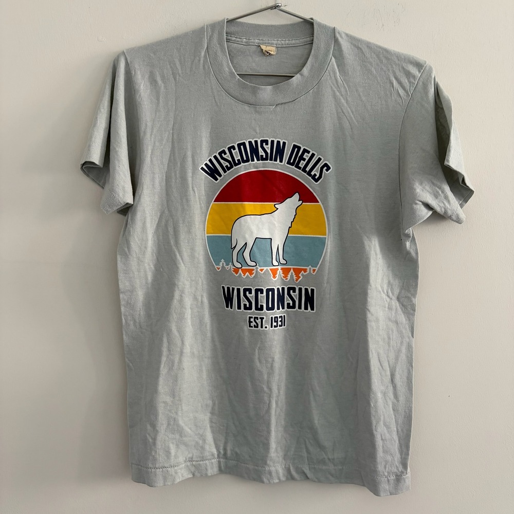 Wisconsin Dells Wisconsin Wolf Graphic T Shirt Gray Mens Small Vintage Style
